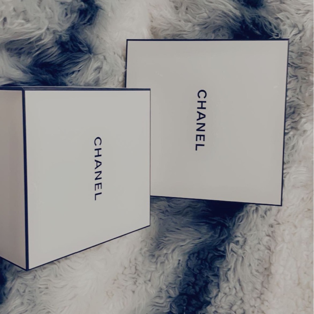 Chanel Bleu boxes